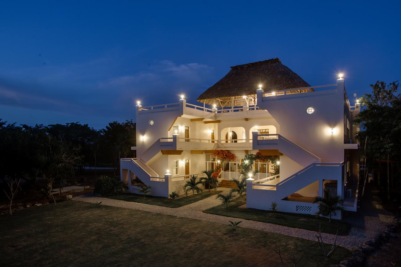 The Crimson Orchid Inn At Orchid Bay San Fernando Екстер'єр фото